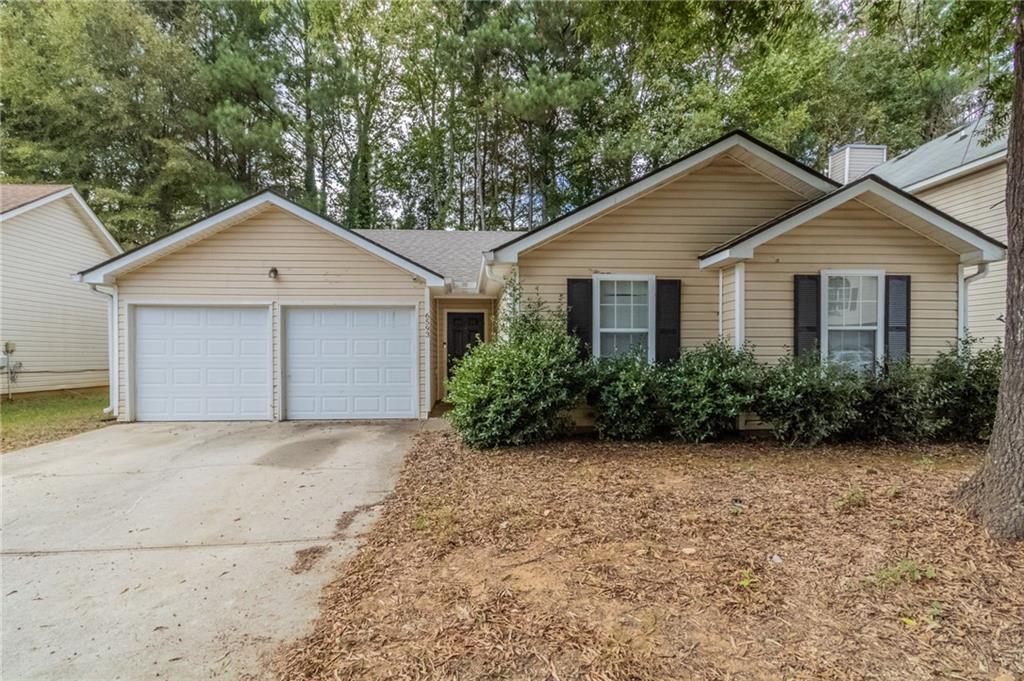 6593 Pole Creek Dr., Lithonia, GA 30058