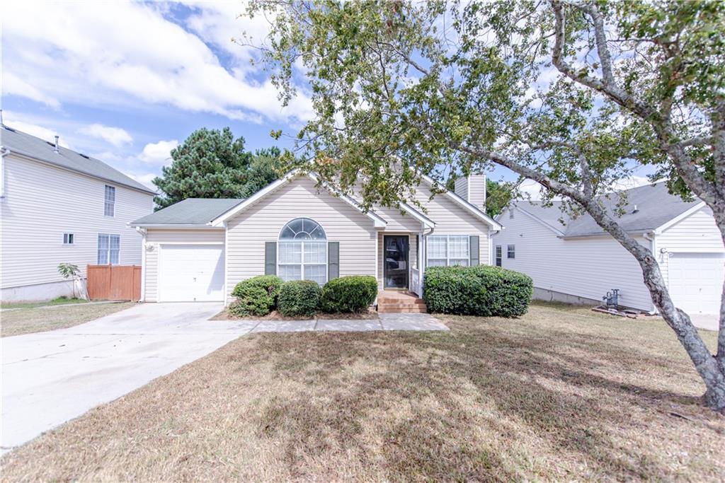425 Eagles Flight Ln., Riverdale, GA 30274