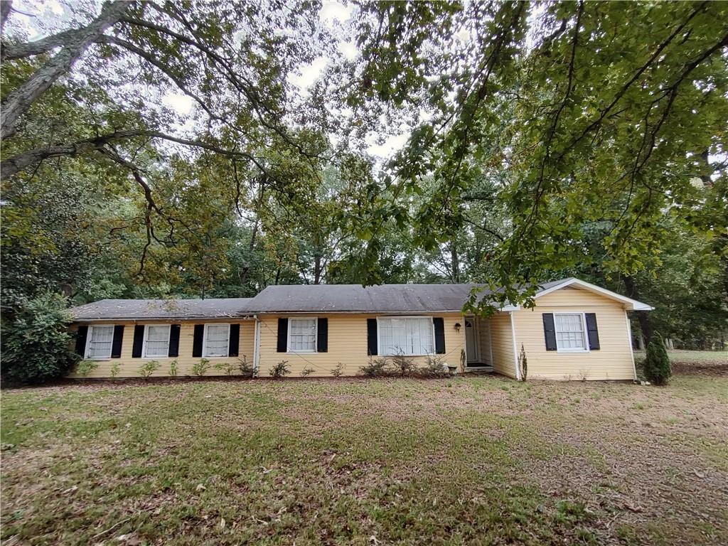 2772 E Lake Rd., Mcdonough, GA 30252
