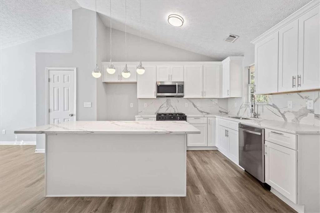 5950 Milligan Ct., Atlanta, GA 30349