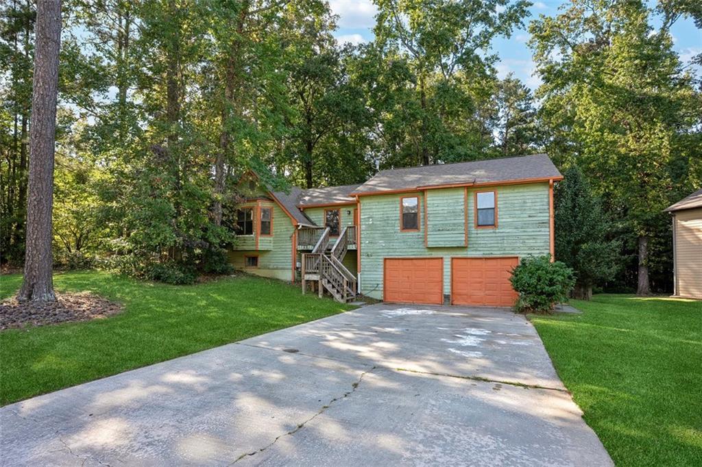 1076 Stoney Creek Ln., Austell, GA 30168
