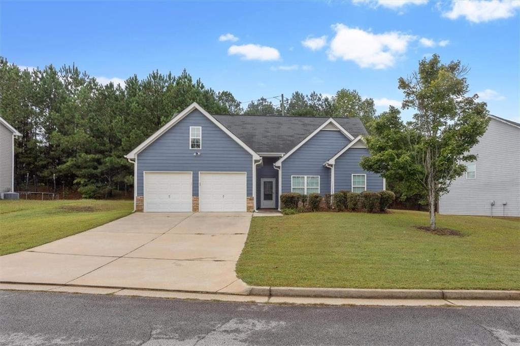 103 Rockefeller Ln., Dallas, GA 30157