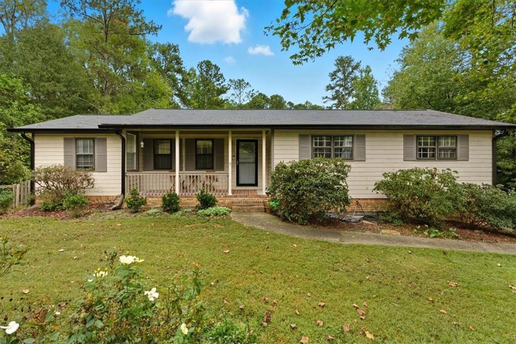2936 Cheryl Ct., Acworth, GA 30102