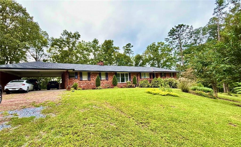 111 Lewis Dr., Calhoun, GA 30701