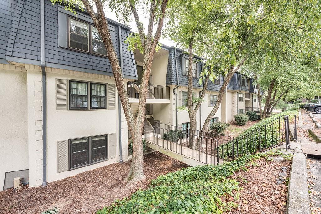 115 Rosaire Pl., Atlanta, GA 30327
