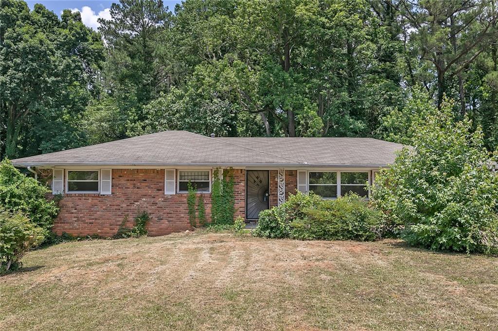2135 Kilarney Rd., Decatur, GA 30032