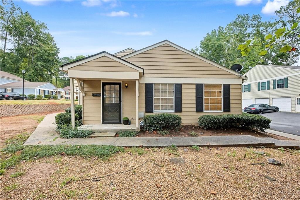 1300 Surrey Ln., Marietta, GA 30008
