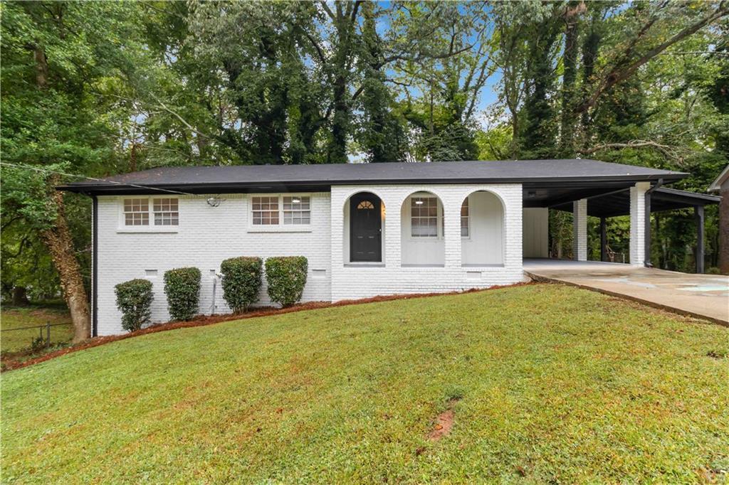 612 San Pablo Ct., Stone Mountain, GA 30083