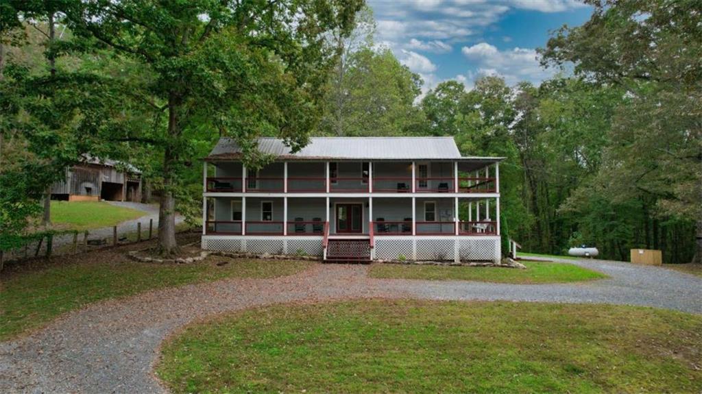 237 Chestnut Gap Rd, Blue Ridge, GA 30513