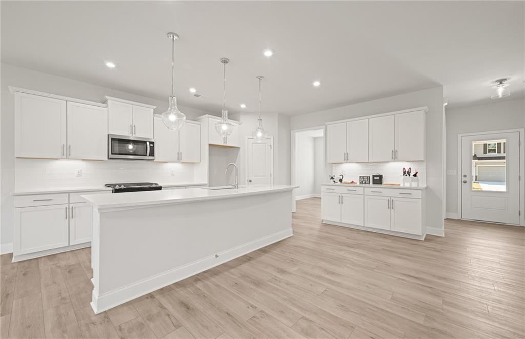 329 Foxglove Way, Mcdonough, GA 30253