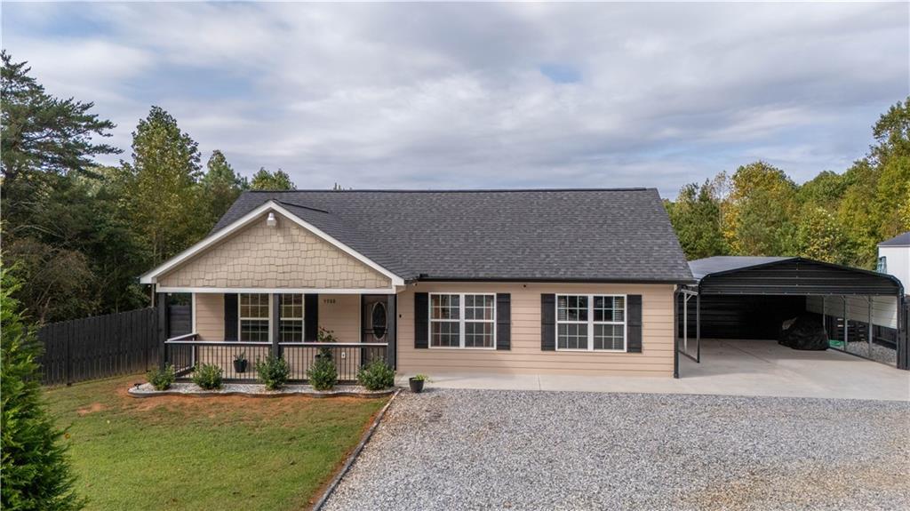 5988 Bark Camp Rd., Murrayville, GA 30564