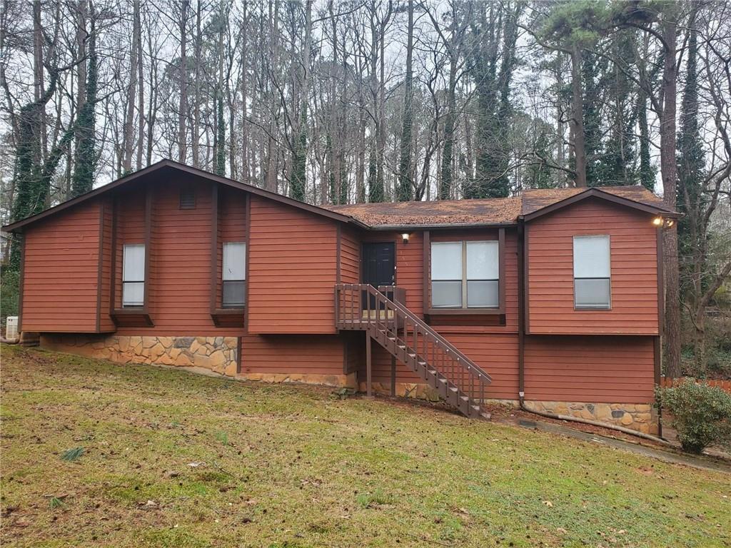 355 Ridgemont Dr., Lawrenceville, GA 30046