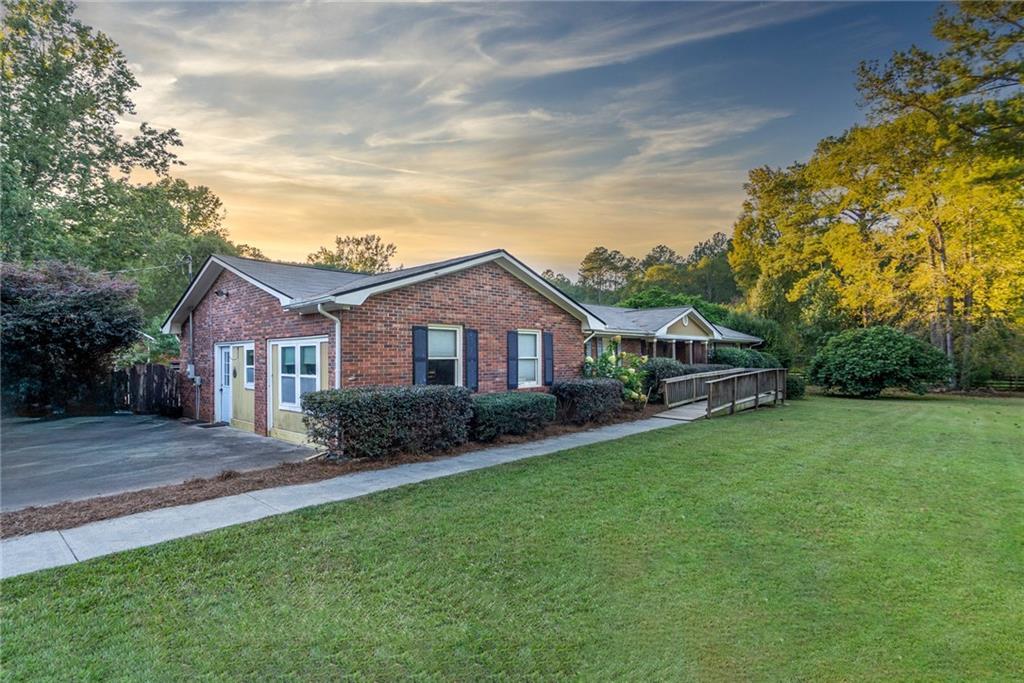 2635 Preston Rd., Good Hope, GA 30641