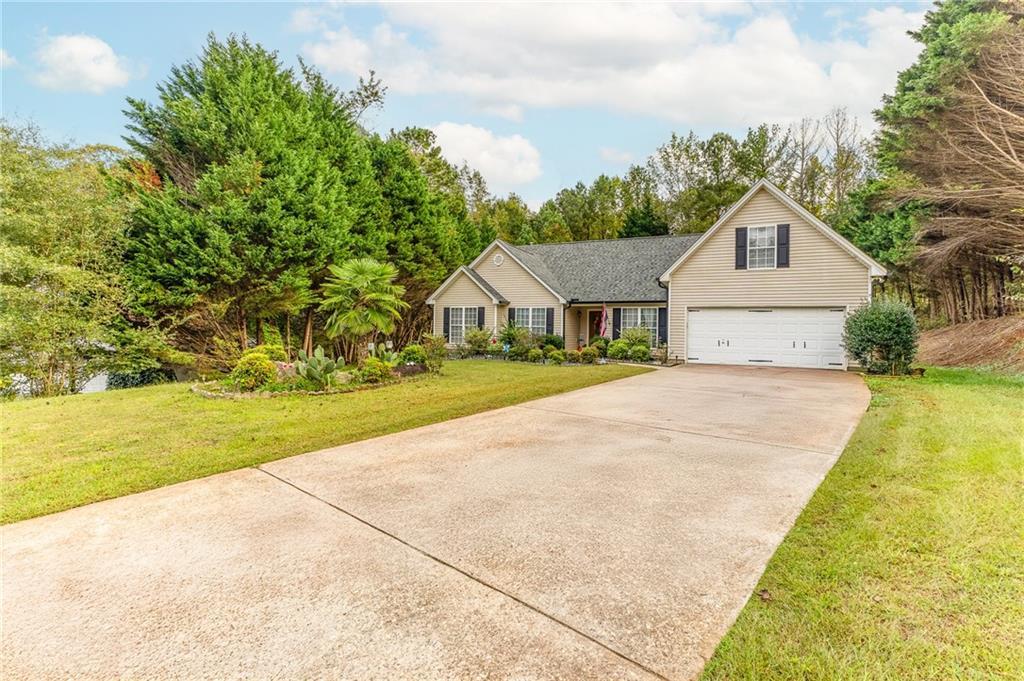 1054 Iron Wood Ct., Auburn, GA 30011