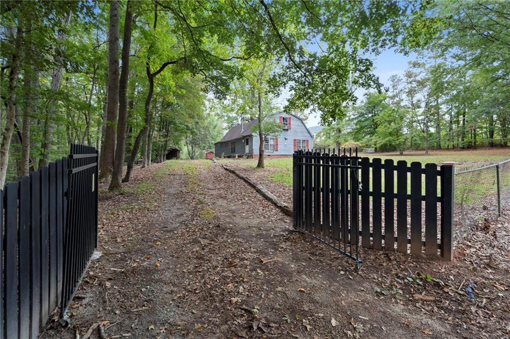 5555 Elliott Rd., Powder Springs, GA 30127