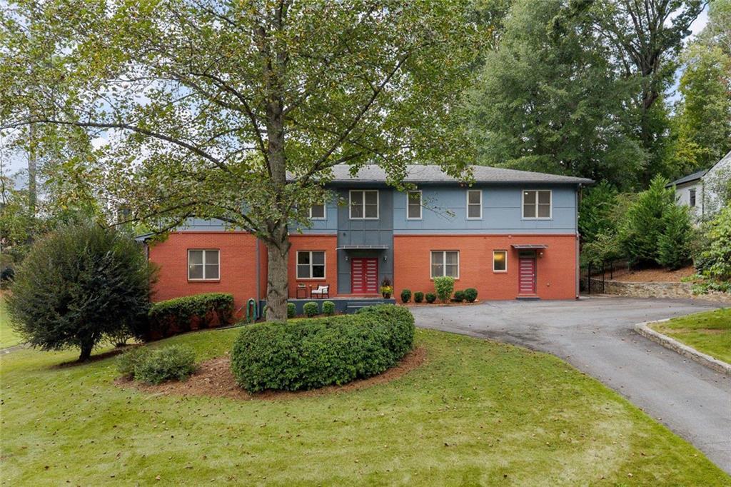 4812 NW Lake Forrest Dr., Sandy Springs, GA 30342
