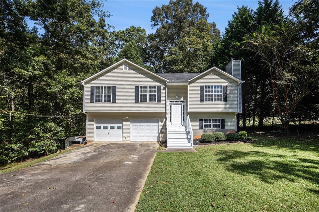 6560 Chickasaw Dr., Douglasville, GA 30135