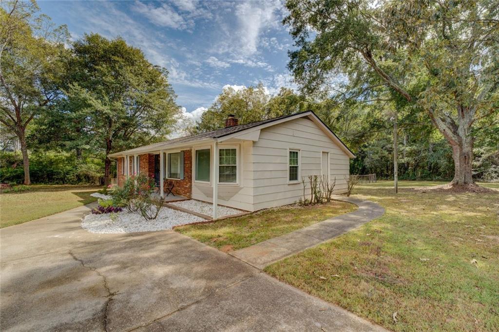 11889 Brown Bridge Rd., Covington, GA 30016