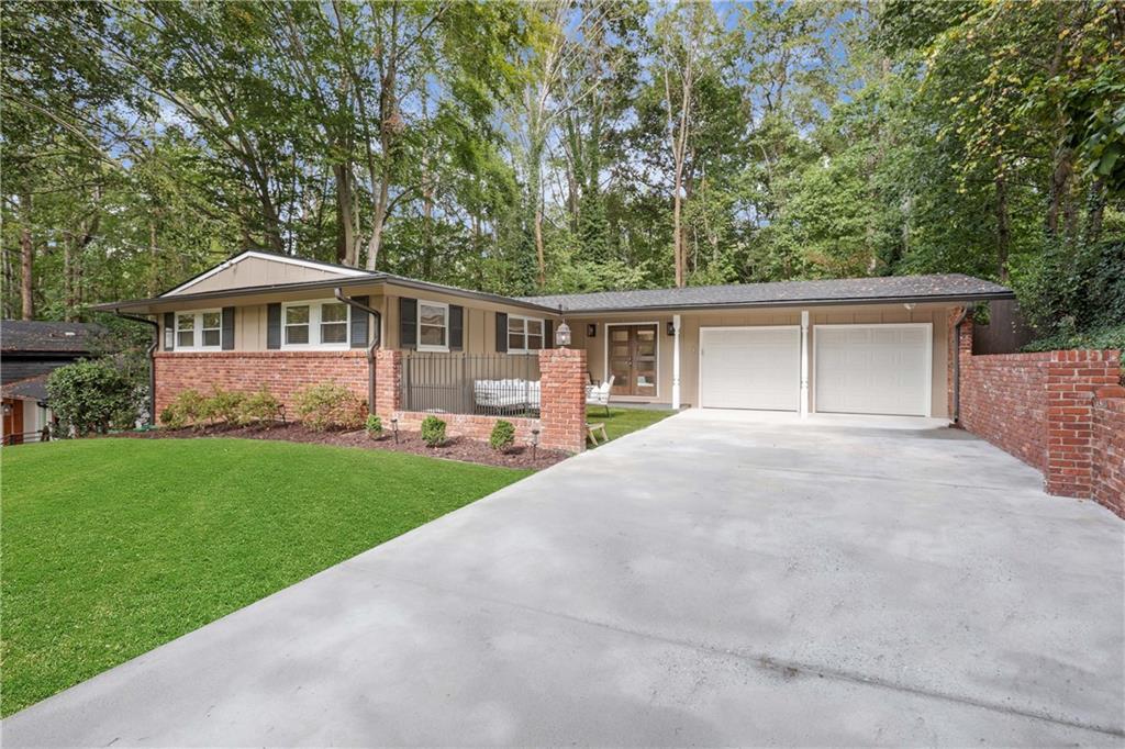 1572 Bubbling Creek Rd., Brookhaven, GA 30319