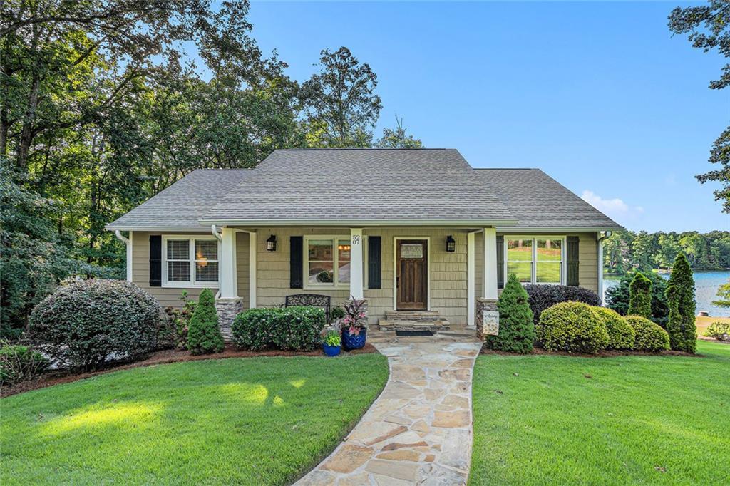 5207 Pine Pl., Villa Rica, GA 30180