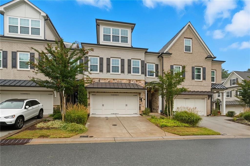 3226 Artessa Ln., Roswell, GA 30075
