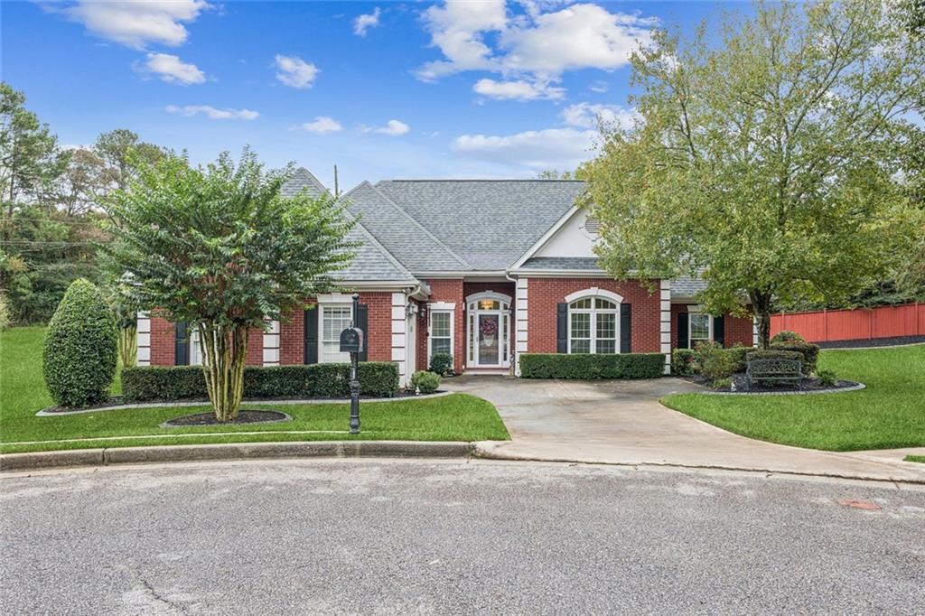 1303 Merlot Ct., Hoschton, GA 30548