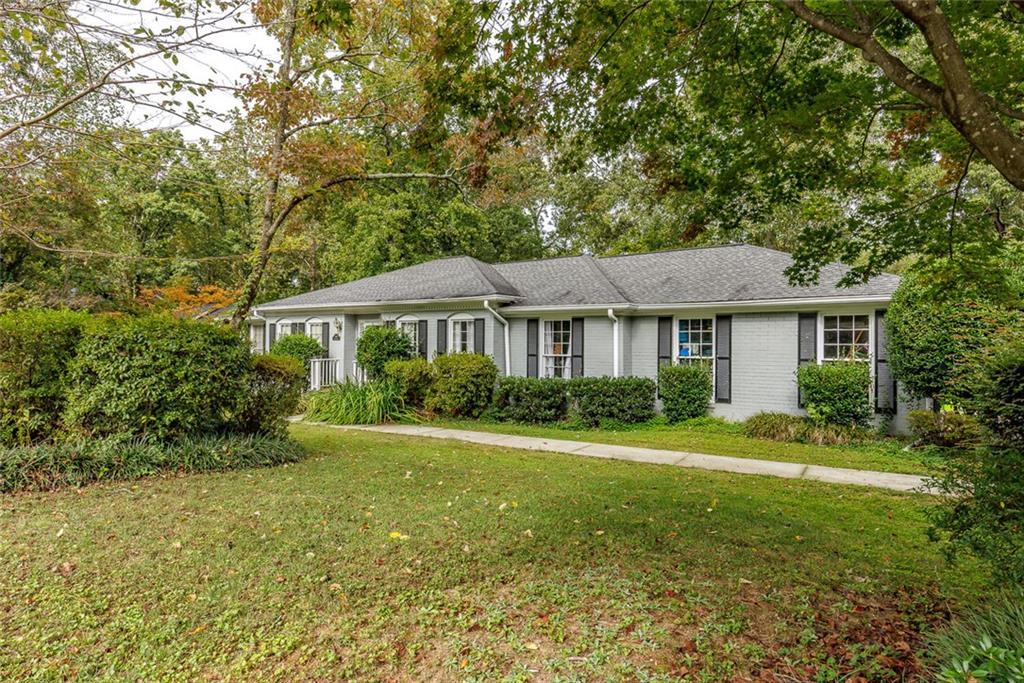 440 Glencourtney Dr., Atlanta, GA 30328
