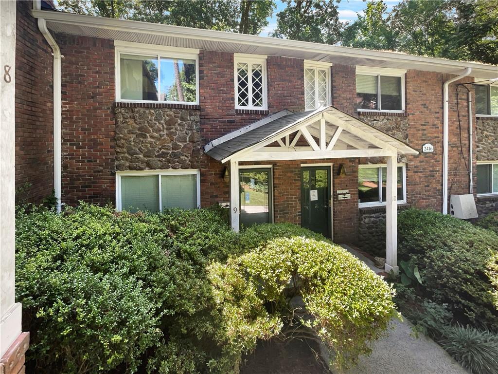 2416 Peachwood Cir. #9, Atlanta, GA 30345