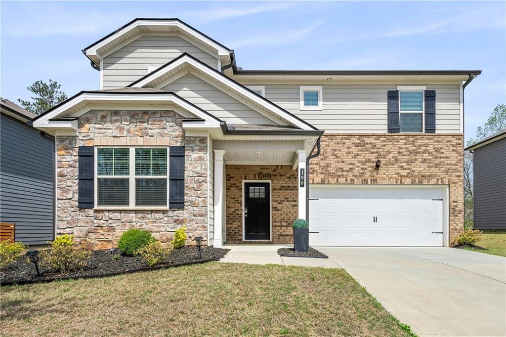100 Park Chase Ln., Dallas, GA 30132