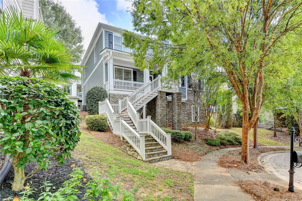 1613 Dupont Commons Dr., Atlanta, GA 30318