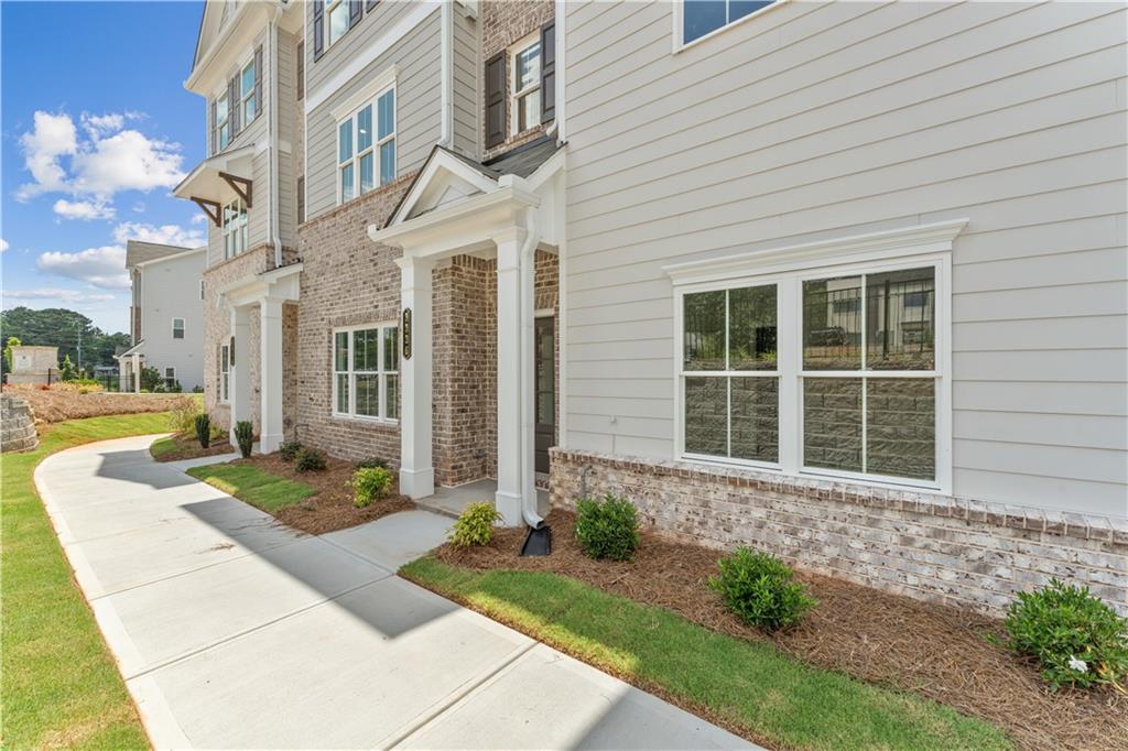3336 Cranston Ln., Kennesaw, GA 30144