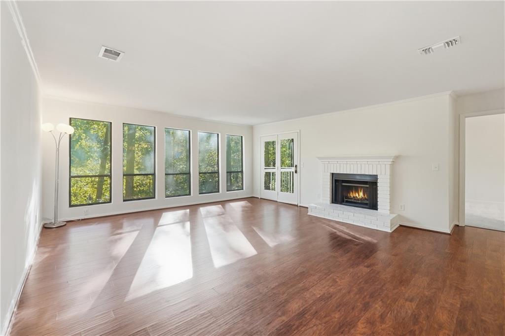 427 Warm Springs Cir., Roswell, GA 30075