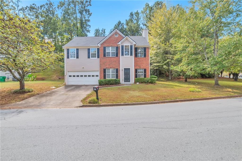930 Shadow Lake Dr., Lithonia, GA 30058