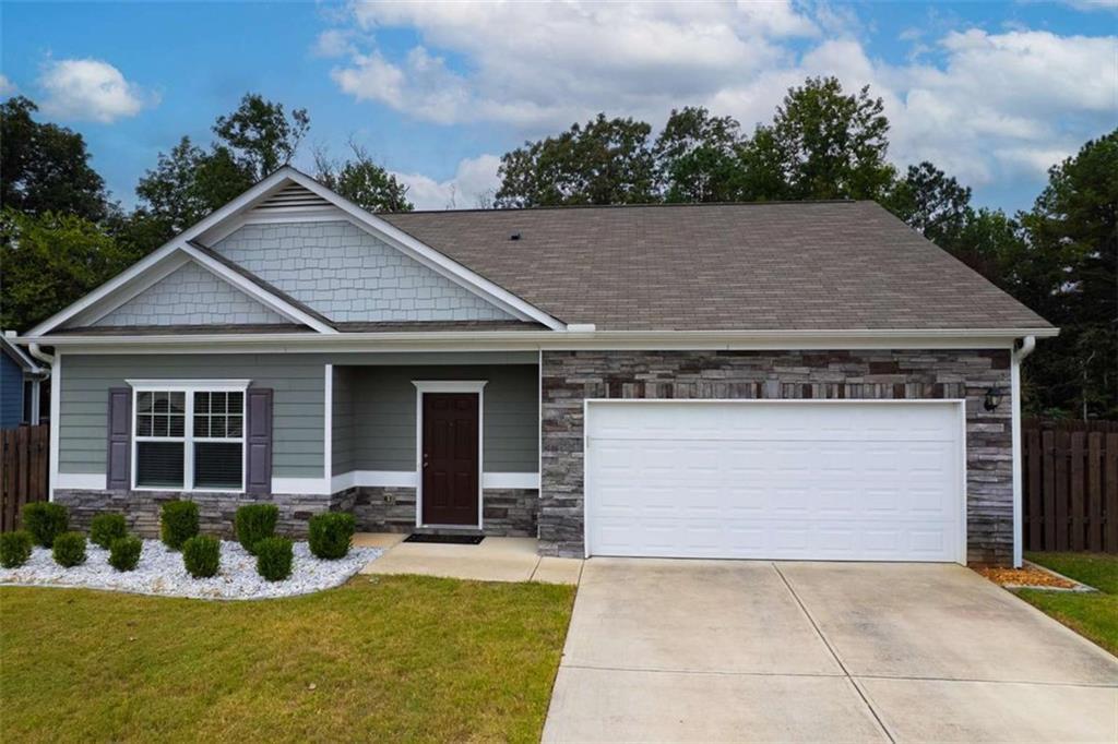 1411 NW Red Hill Dr., Dalton, GA 30720