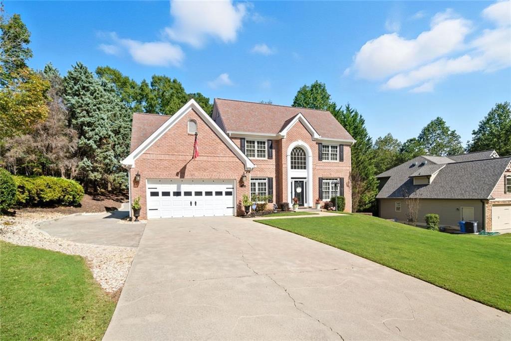 2638 Waters Edge Dr., Gainesville, GA 30504