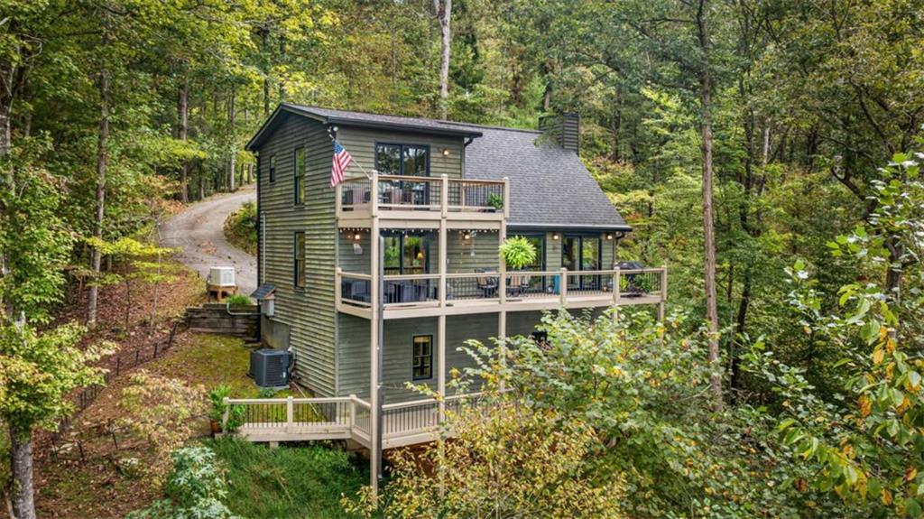 250 Noah Cir., Ellijay, GA 30540