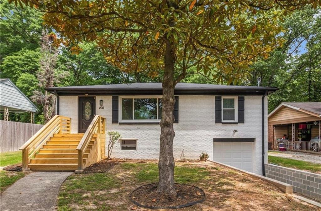 208 Silver Springs Cir., Atlanta, GA 30310