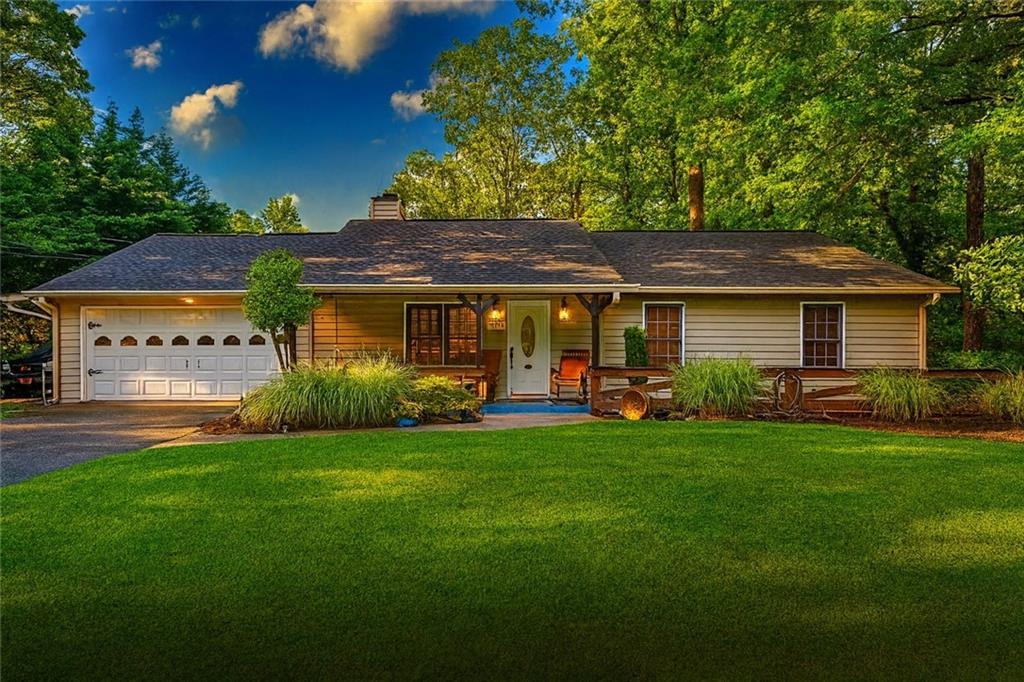 2956 Spring Lake Dr., Buford, GA 30519