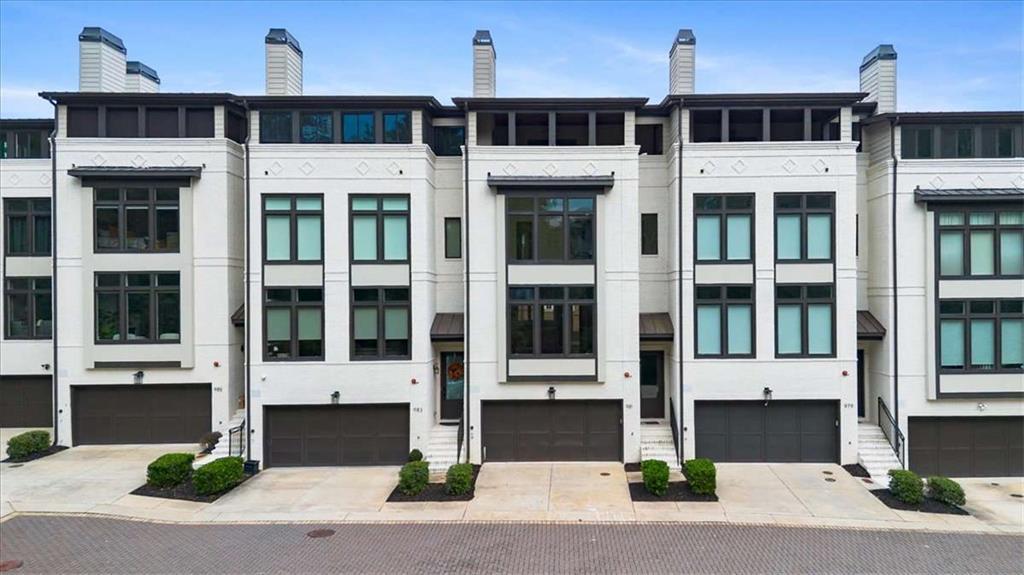 981 Laurel Ct., Atlanta, GA 30326