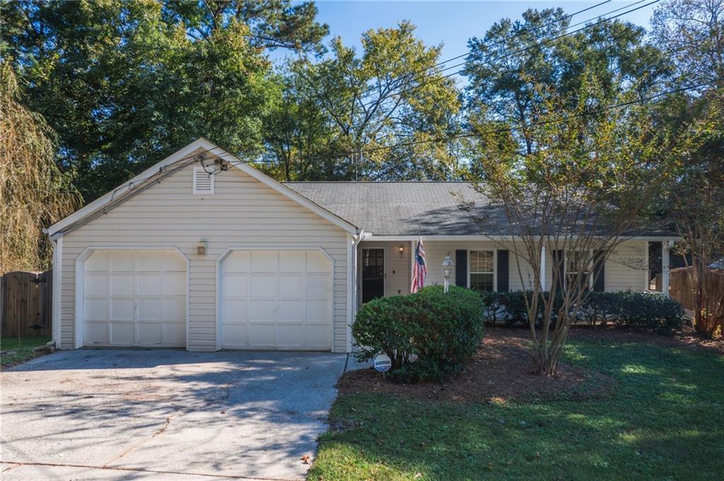 922 Riverstone Way, Woodstock, GA 30188
