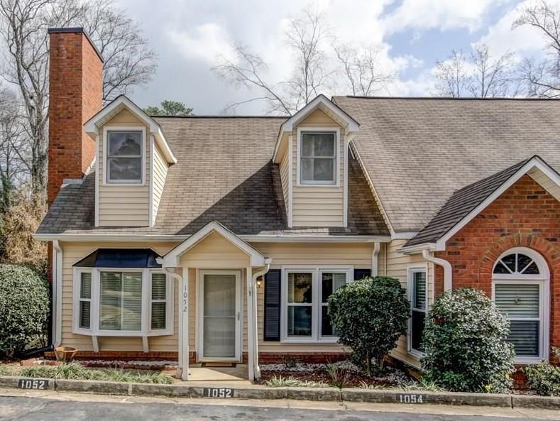 1052 Sasha Ln., Roswell, GA 30075