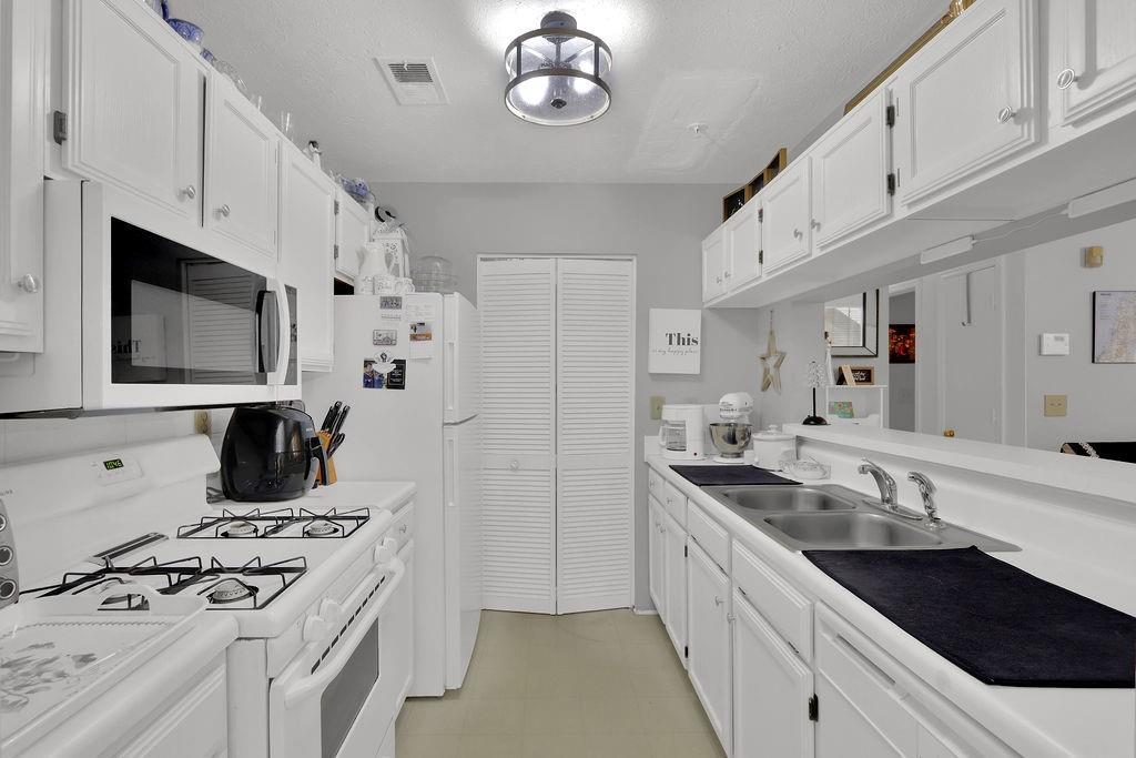 4358 Timberlake, Stone Mountain, GA 30083