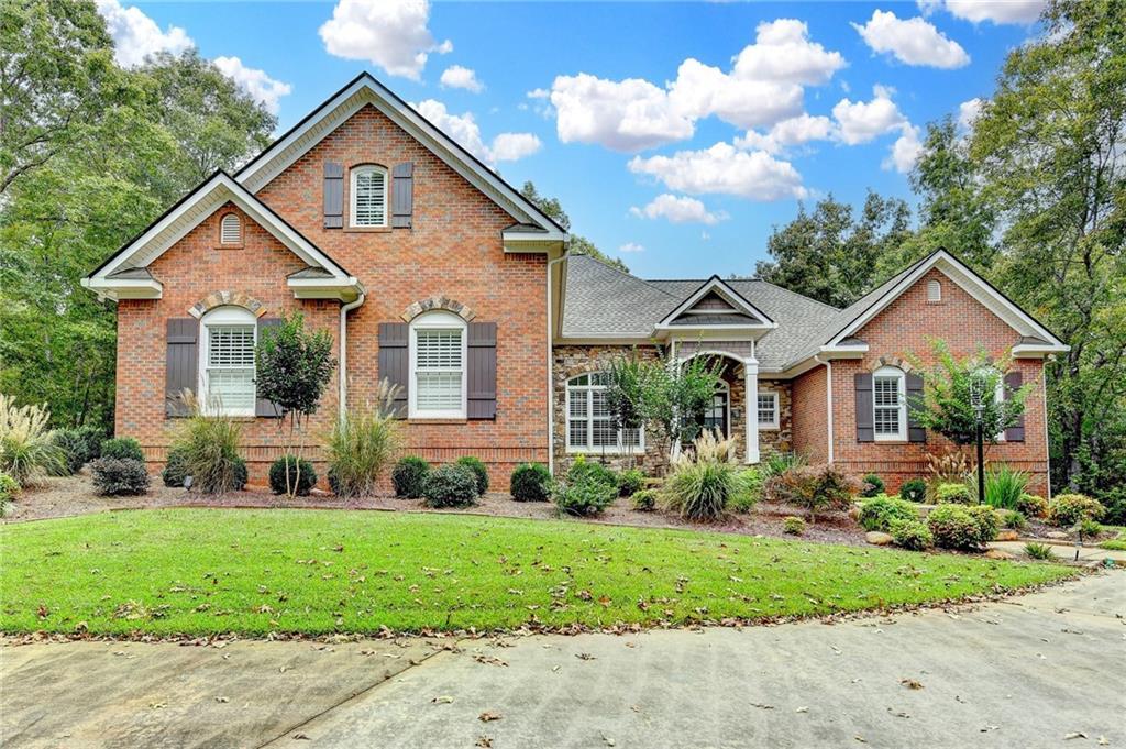 255 Laurel Place Dr., Cornelia, GA 30531