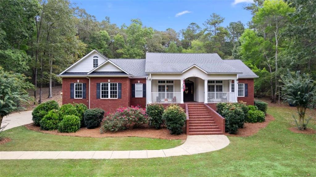 890 Ward Mountain Rd., Kingston, GA 30145