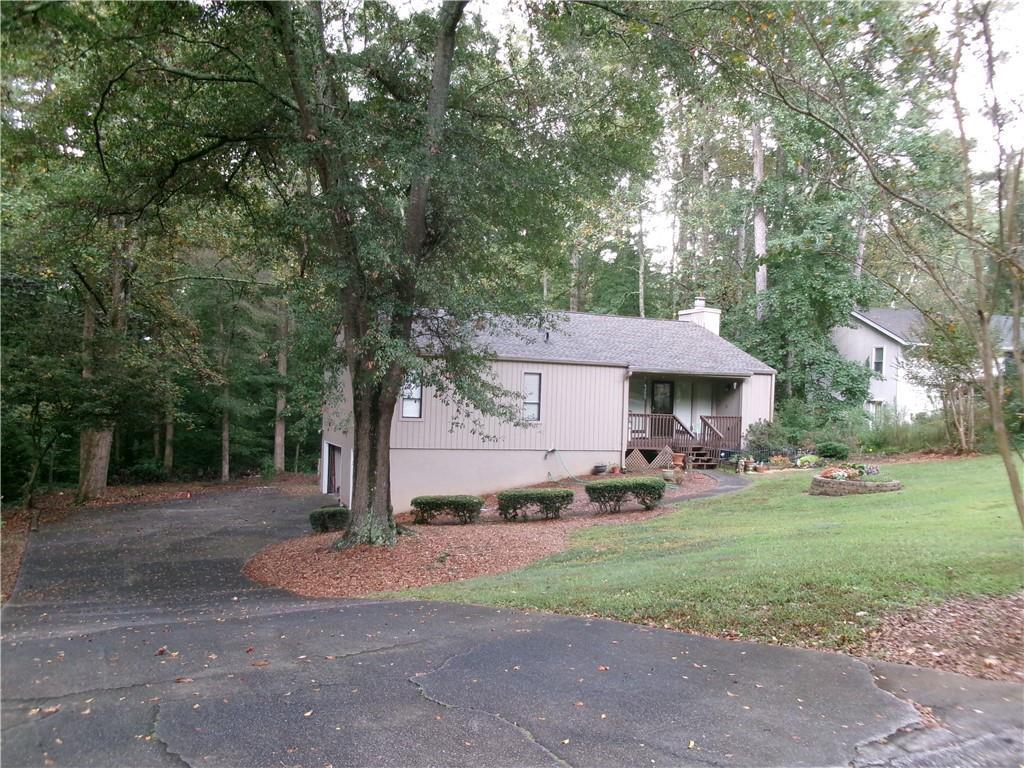 2735 Wendy Ln., Marietta, GA 30062