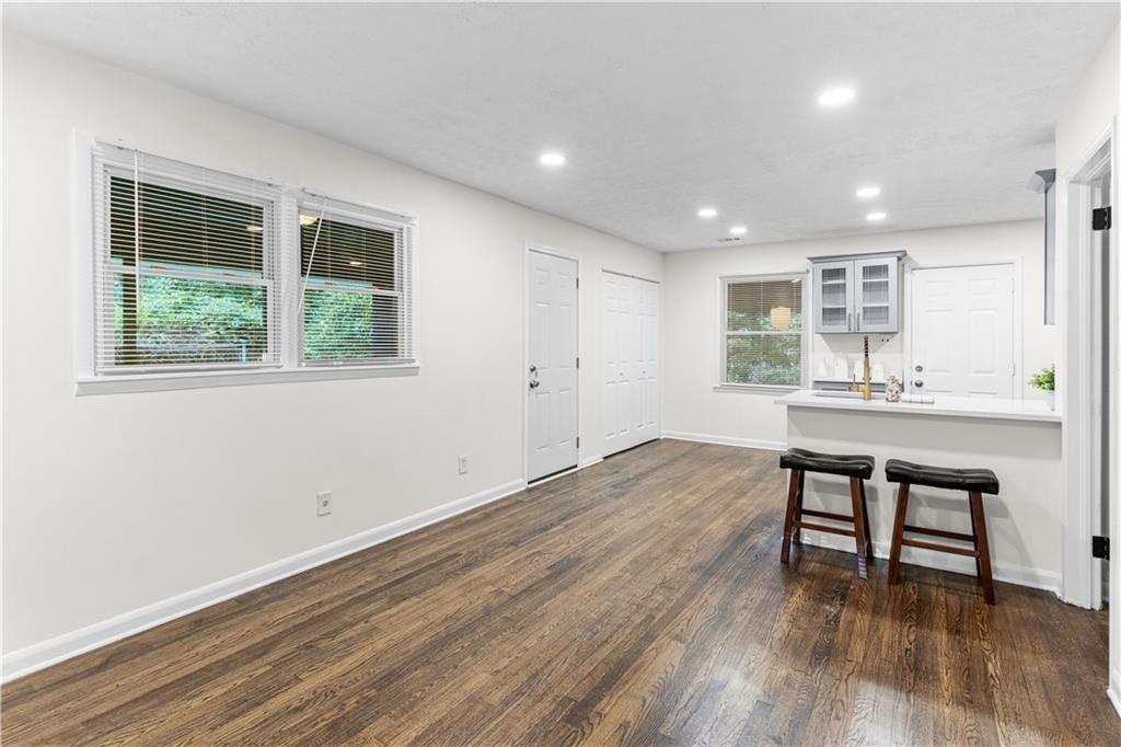753 Commodore Dr., Atlanta, GA 30318