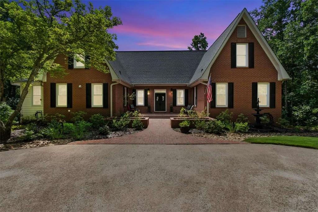 200 Waterford Falls Dr., Canton, GA 30114