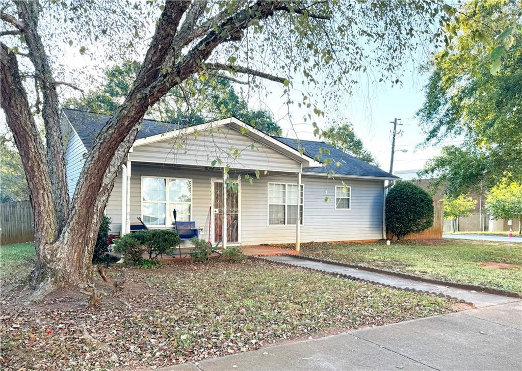 111 Wesley Ave., Atlanta, GA 30307