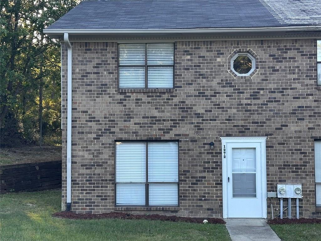 1272 Lakeview Dr., Conyers, GA 30012