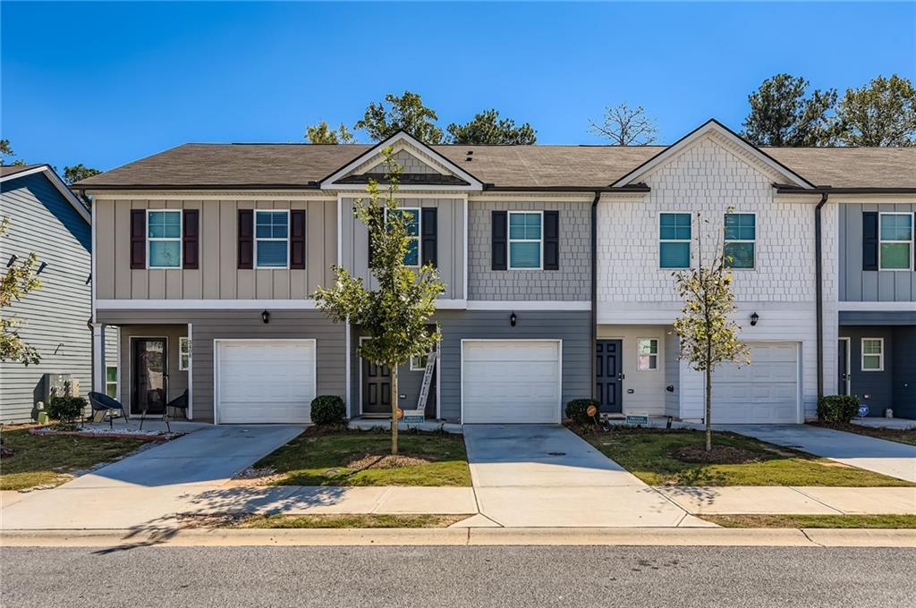 3410 Highbury Way, Lithonia, GA 30038